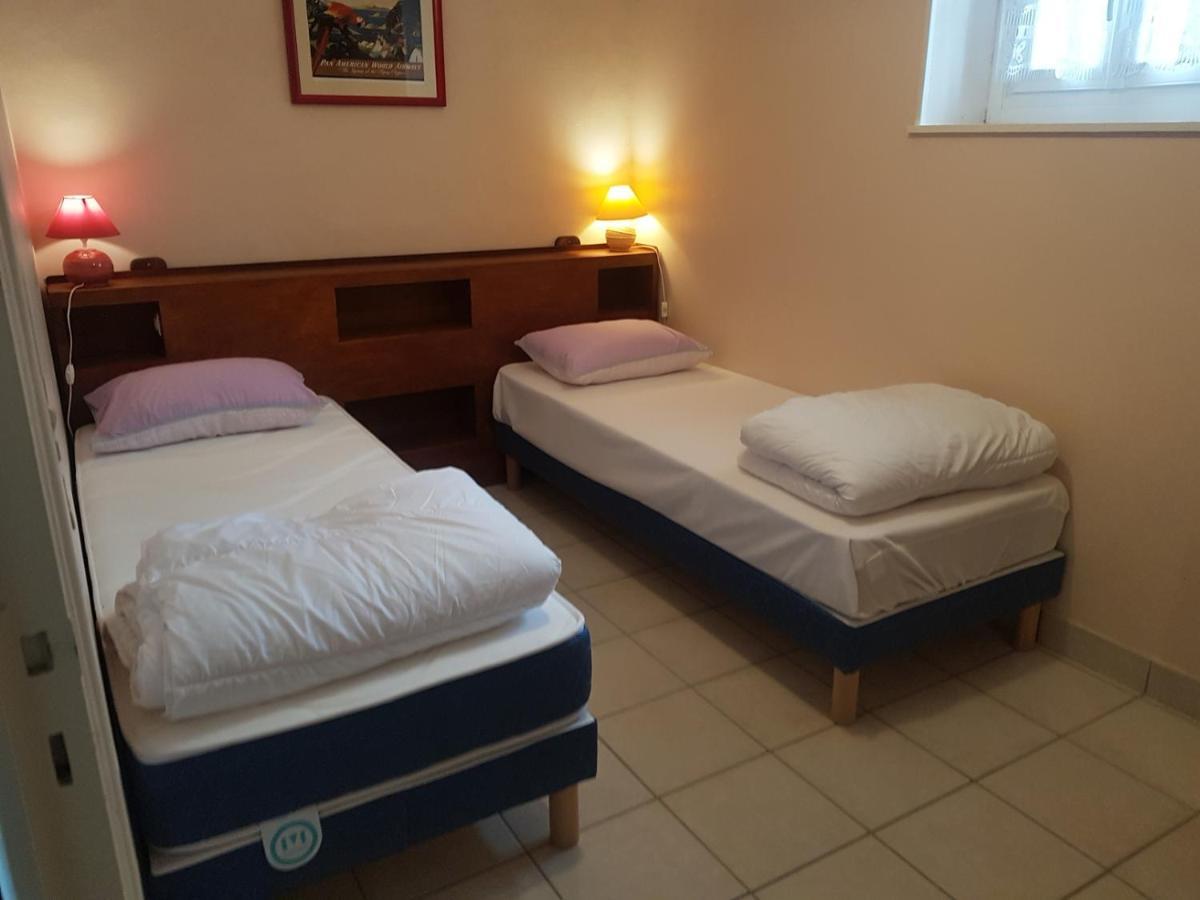Gite De Champdore Nanthiat Kültér fotó